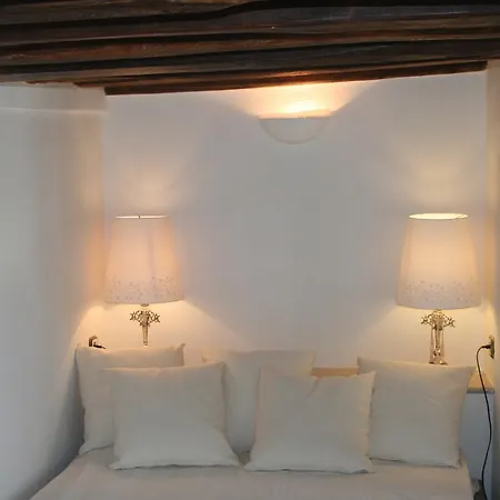 Matsas Mansions Villa Folegandros Town Room photo