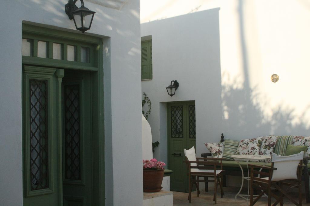 Matsas Mansions * Folegandros Town