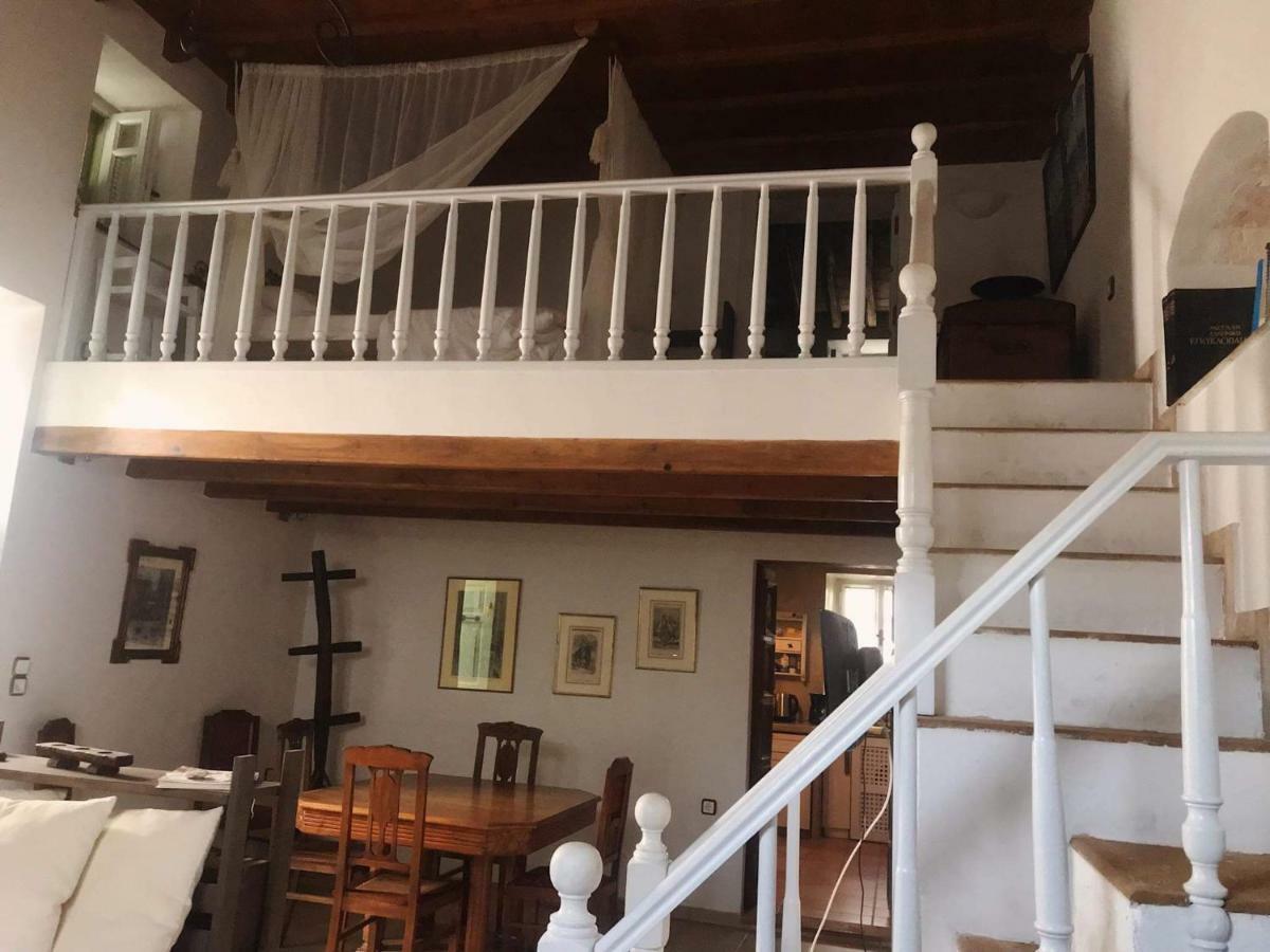Matsas Mansions Holiday home